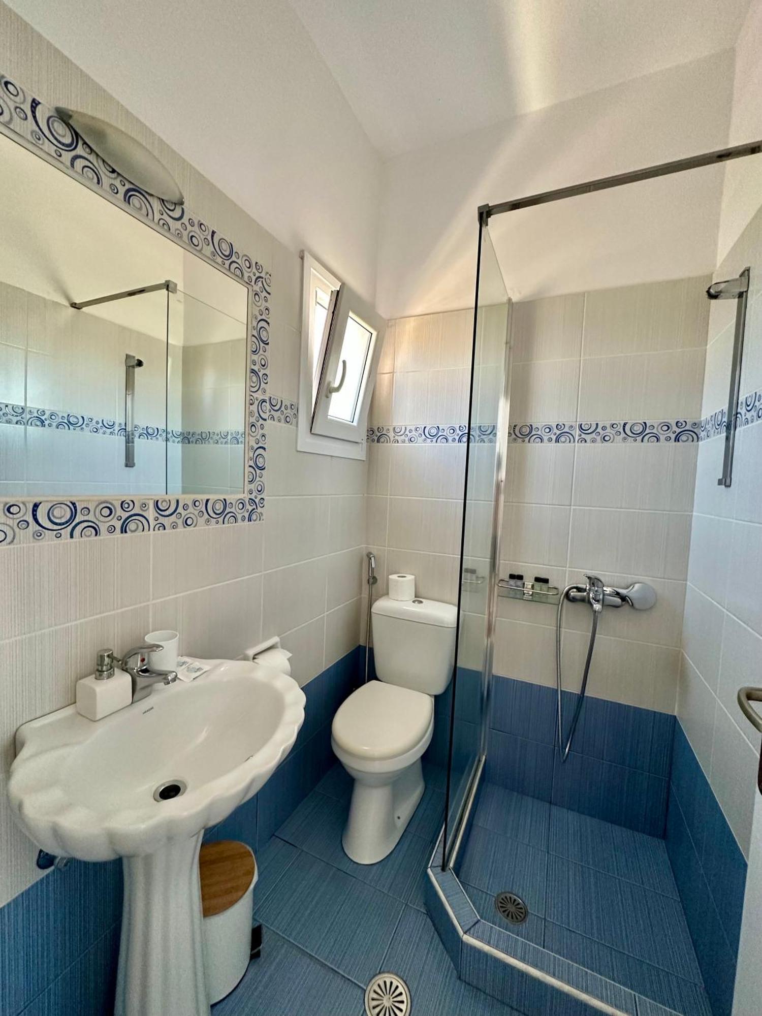 Restia Apartment โดนูสซา ภายนอก รูปภาพ